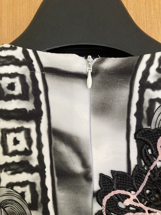 Рокля по модел  Versace