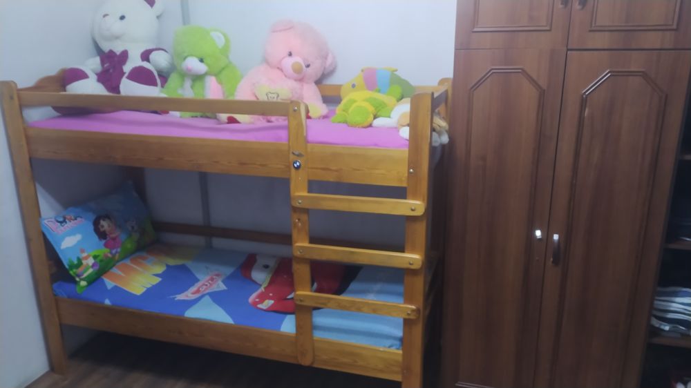 Двухъярусная кровать