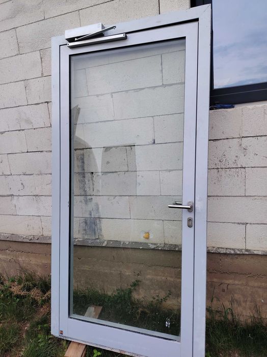 Ușă din Aluminiu