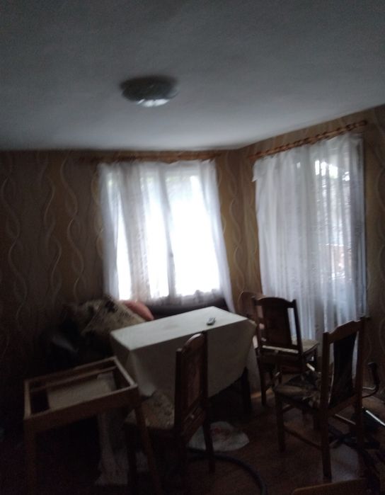 Продава къща.в с.Големо село