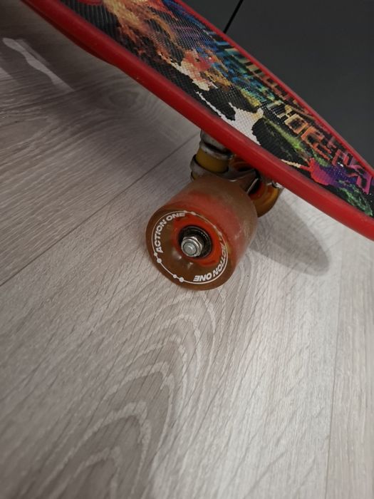 Penny board Noriel  cu roti luminoase[aproape nou]