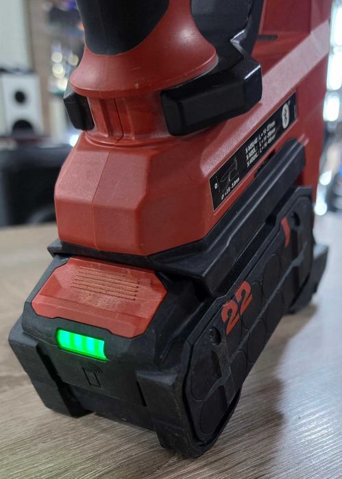 Акумулаторен пистолет за пирони в бетон Hilti BX 4 22