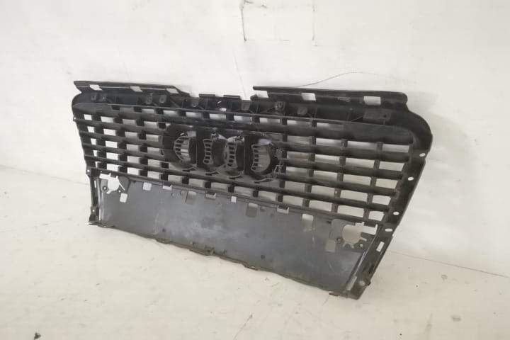 Grila Centrala Radiator Originala In Stare Buna Audi A8 D3/4E [facelif