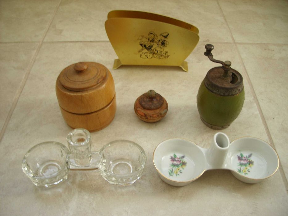 Солници и салфетник