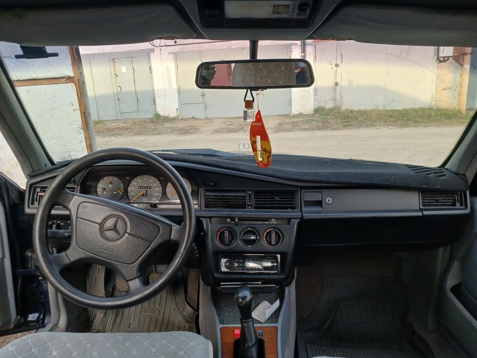 Продам Мерседес 190