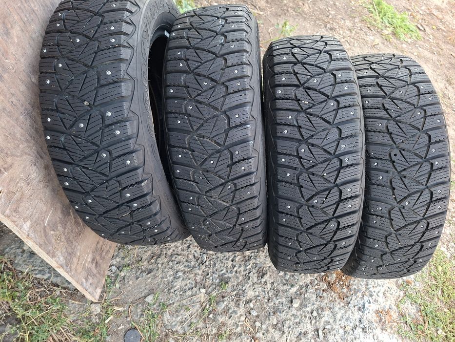 Продам шины. 185/65/15 гудиэр