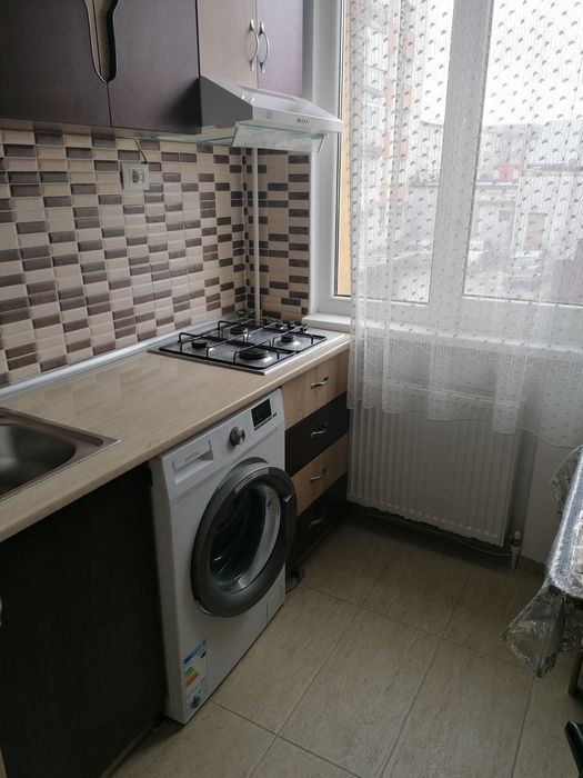 Închiriez apartament 2 camere