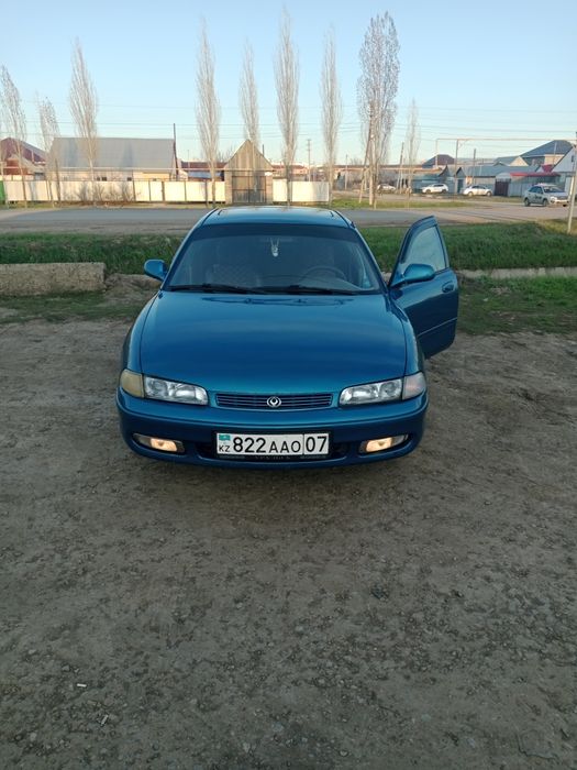 Автомобиль Мазда