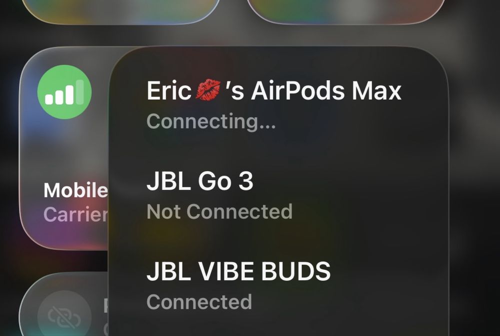 Air pods Max aproape noi