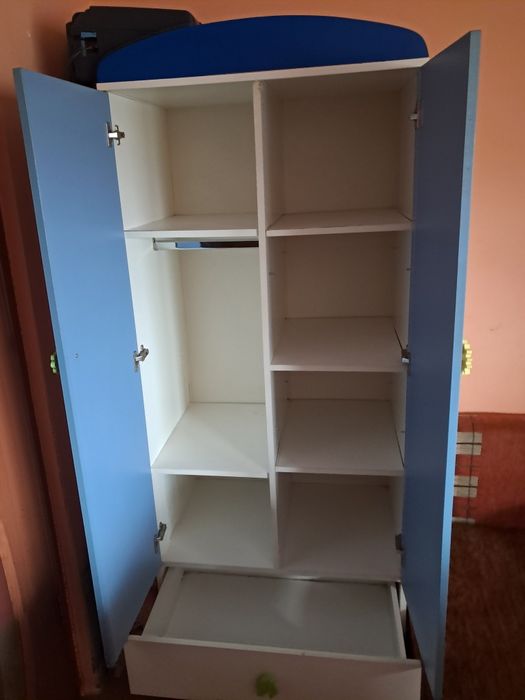 patuț copii transformabil si  dulap copii