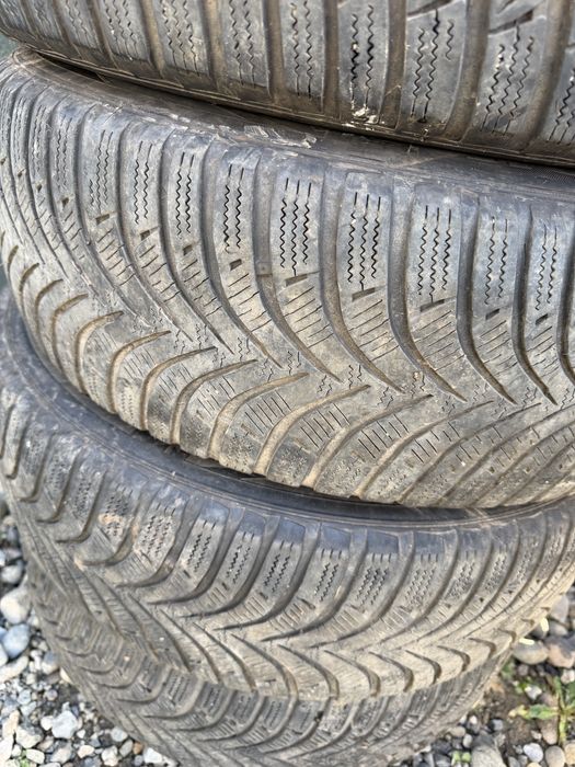 Anvelope iarna 215 65 16