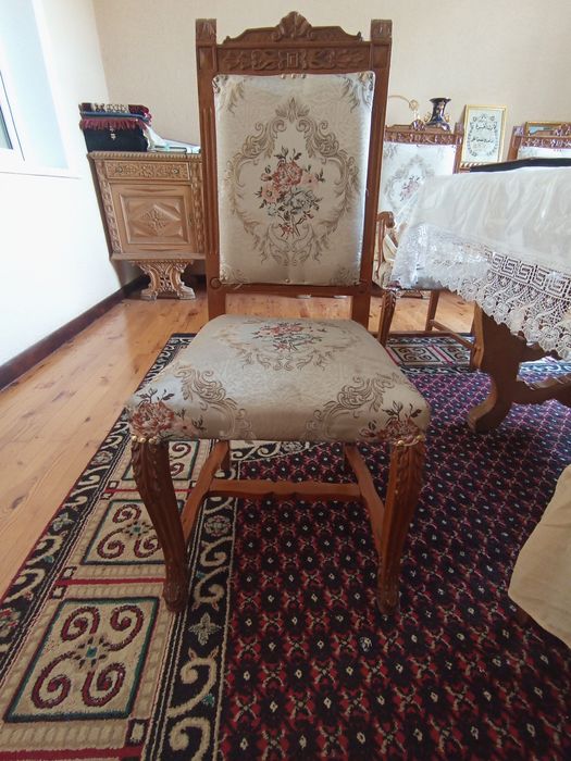 Продам антиквариатни арабский мебель