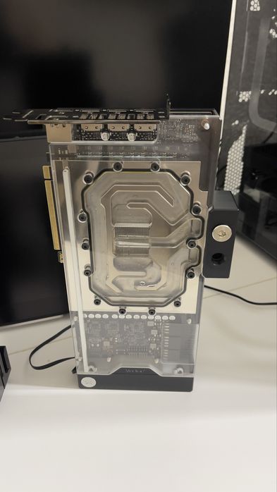 Видеоката ASUS ROG STRIX 3090 24GB