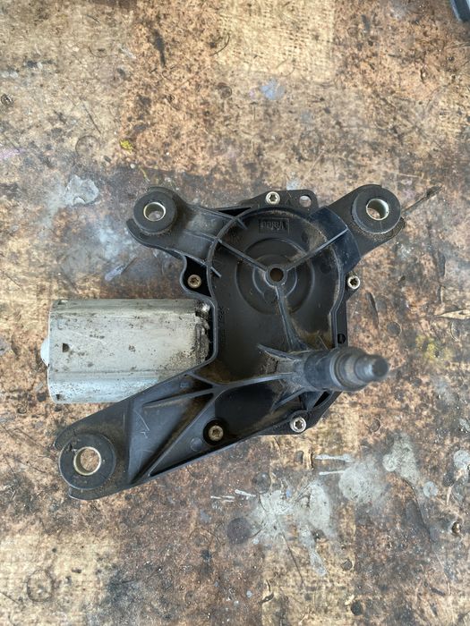 Моторче задна чистачка за опел астра г мерива а корса ц