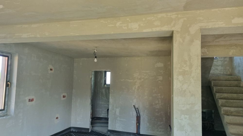 Incepem cu tencuitul-tencuiala mecanizat ,glet ,var ,fatade termosiste