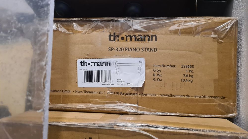 Pian digital Thomann SP 320 cu stativ din lemn