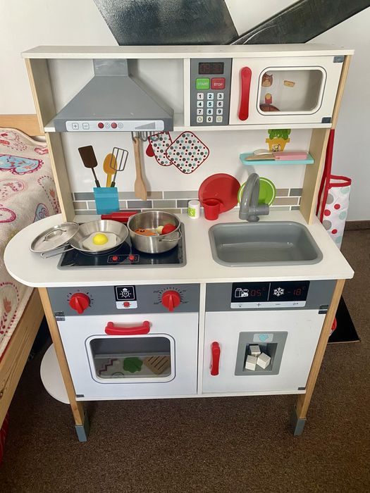 Vand bucatarie de lemn pentru copii