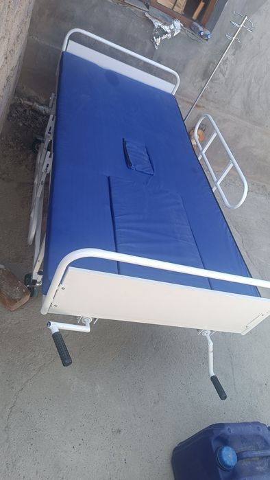 Тиббий кровать сотилади