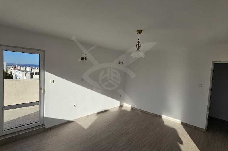 Продава се Мезонет в Бургас, Лазур - 250 кв.м за 1480 €/кв.м - Снимка #3