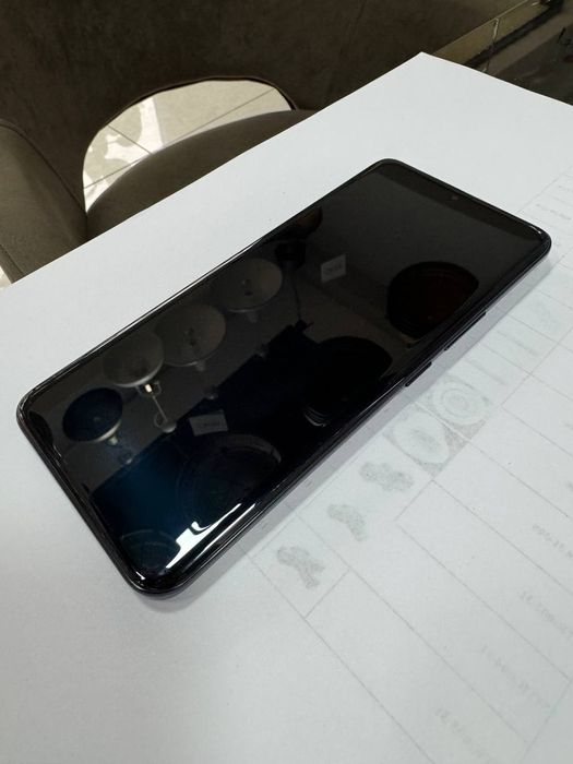 Honor 90,holati ideal