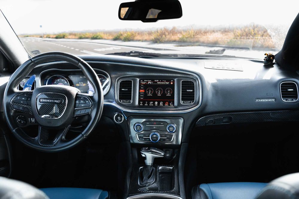 Dodge Charger под наем с шофьор