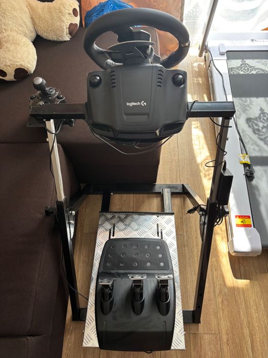 Volan Logitech G920, pedale, schimbator + stand pentru volan