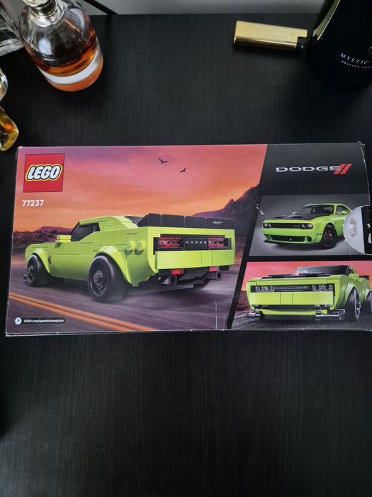 LEGO Speed Champions - Dodge Challenger SRT Hellcat 77237