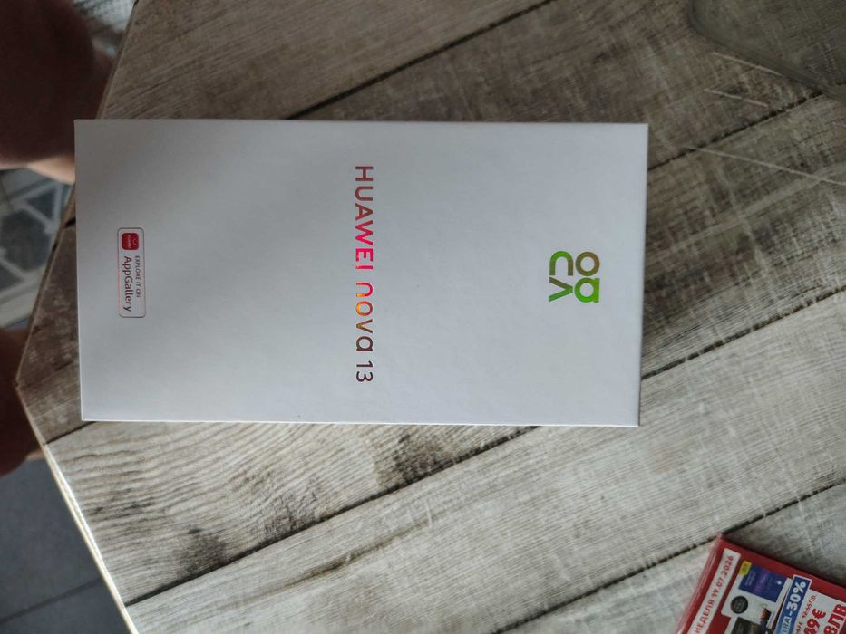 Huawei nova 13  - 12GB RAM,  256GB на 2 месеца, с гаранция