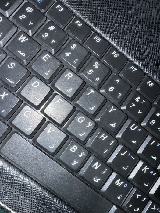 Клавиатура для планшета с чехлом