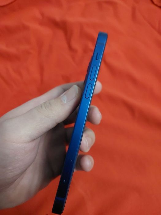 Продается Iphone 12