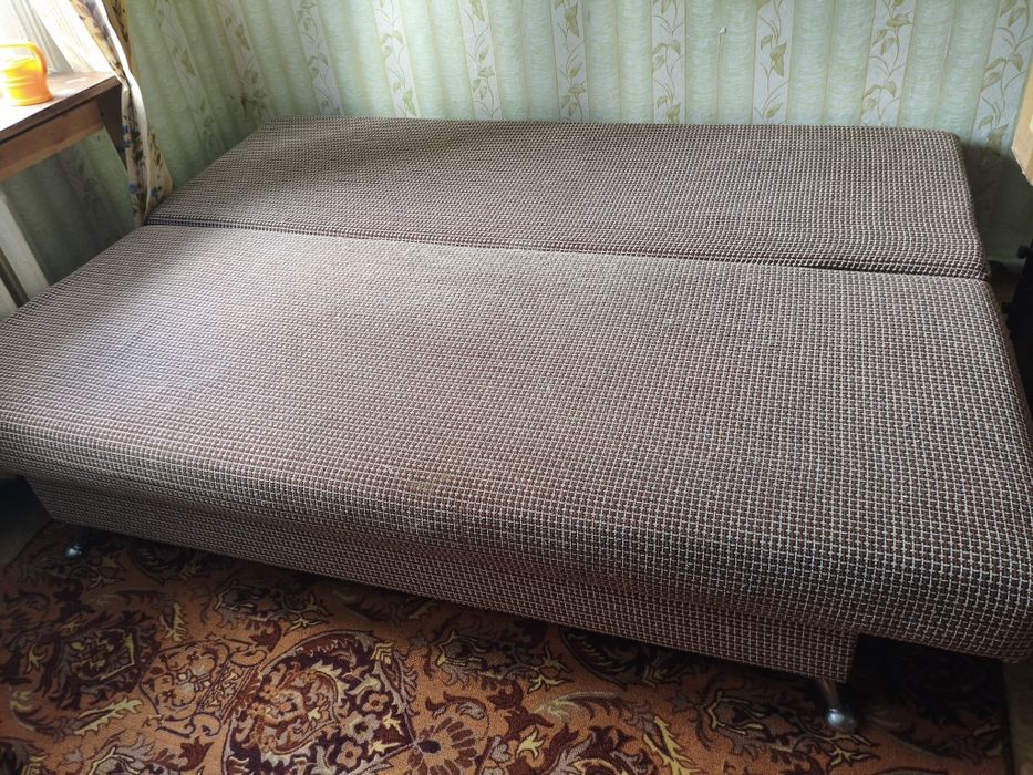 Диван Евро книжка