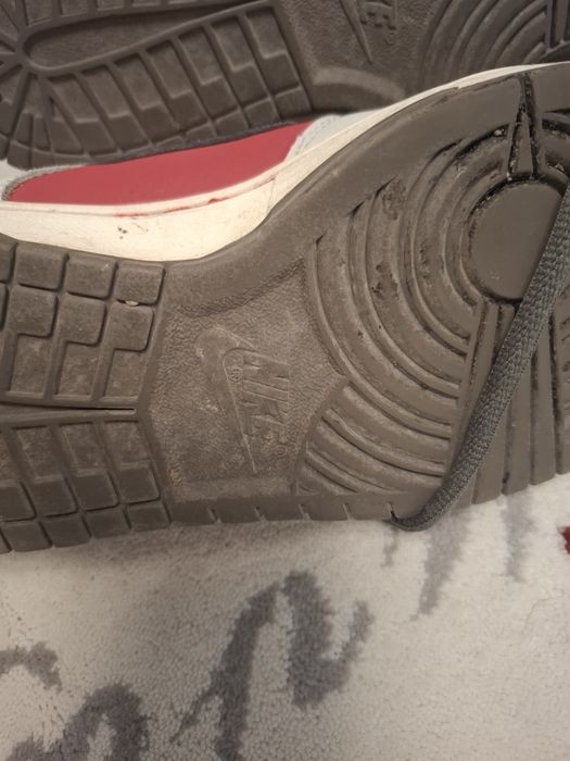 Продам кроссовки