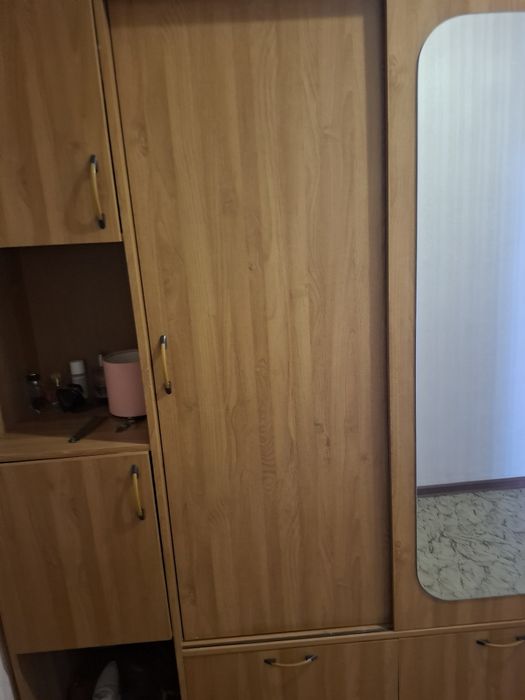 Прихожая б/у в отличном состояеий