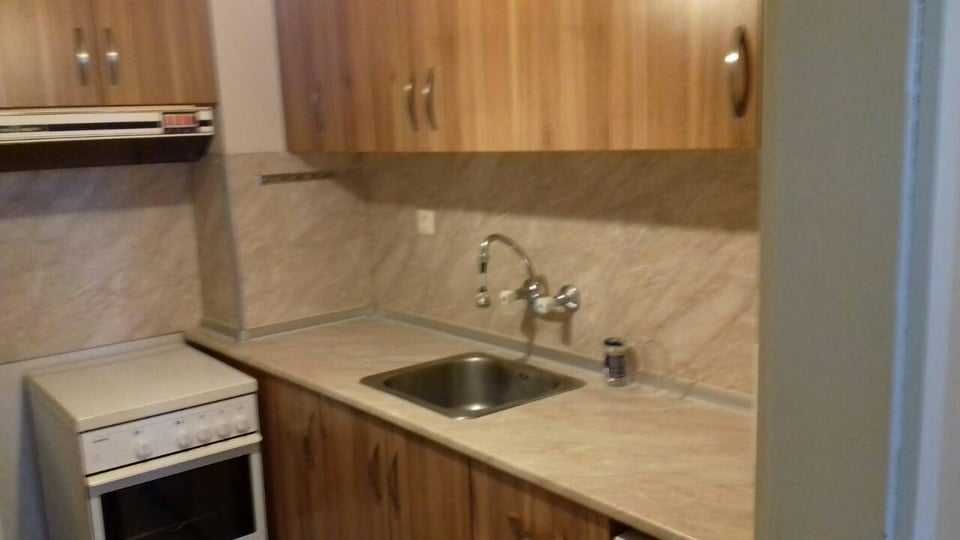 Дава се под наем Двустаен апартамент в Бургас, Зорница - 55 кв.м за 89.25 € - Снимка #1