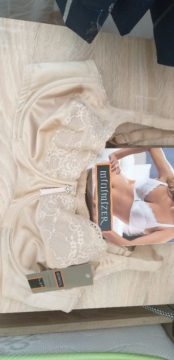 Minimizer големи размер сутиени