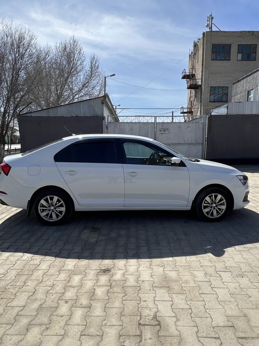 Продам skoda rapid