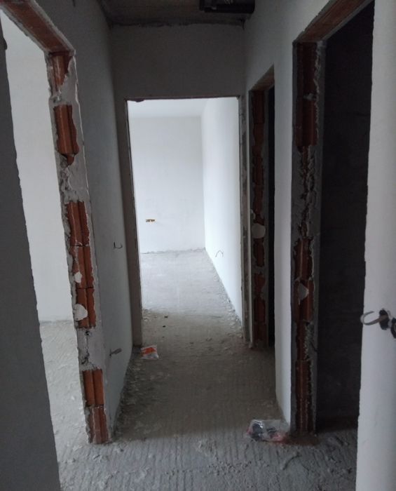 Продава се Тристаен апартамент в Дупница - 115 кв.м за 1209 €/кв.м - Снимка #2