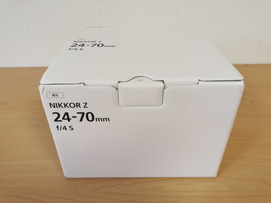 Nikon Nikkor 24-70mm F/4 S Full Frame обектив за Nikon Z фотоапарати