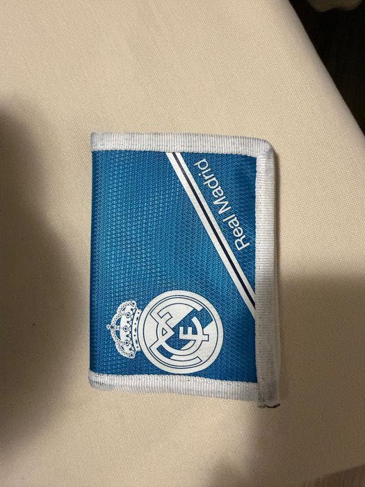 Кутия за храна +несесер +портмоне