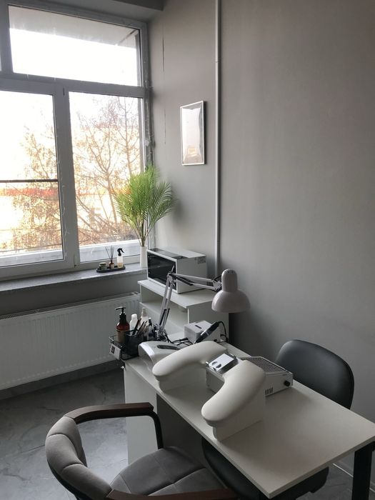 Аренда маникюрного место