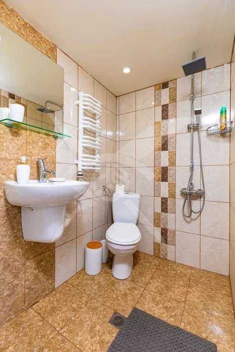 Дава се под наем Етаж от къща в Пловдив, Старият град - 90 кв.м за 1196.97 € - Снимка #8