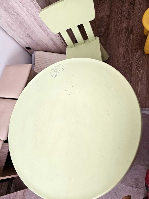Стол и стул IKEA