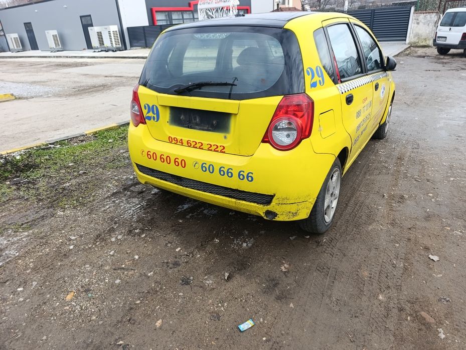 Шевролет Авео 1.2 бензин / Chevrolet Aveo 1.2 i на части