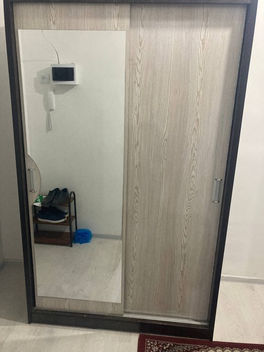 Уй мебеллари (шкаф ва тумбочка)