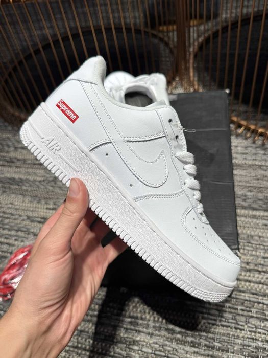 Air Force 1 x Supreme White 39EUR Кецове + Кутия + Връзки