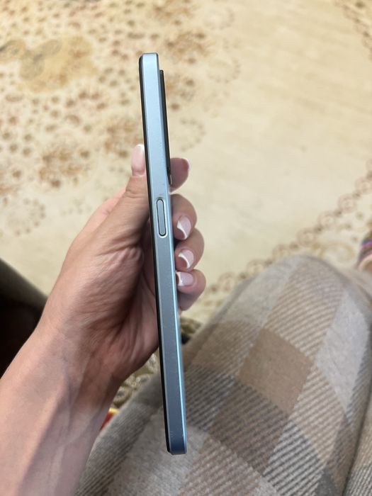 Продам смартфон OPPO Reno (модель CPH2385)