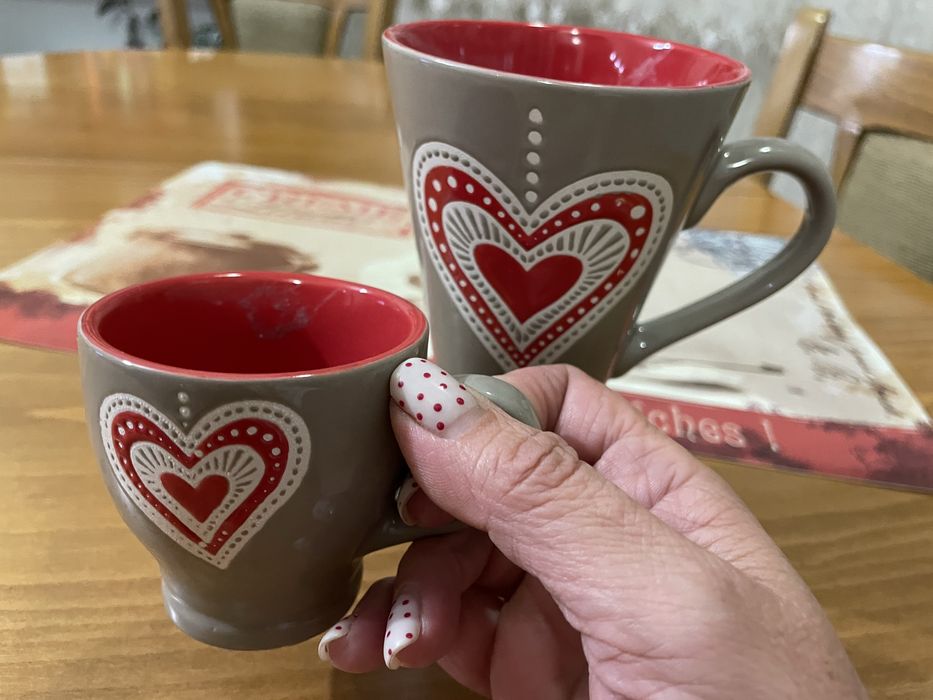 Комплект от 2 чаши 25лв.