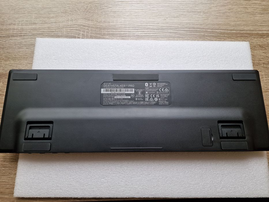 Razer Deathstalker V2 Pro Wireless Безжична Клавиатура с проблем