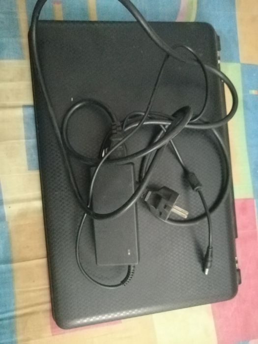 Ноутбук Асус вйндус 7