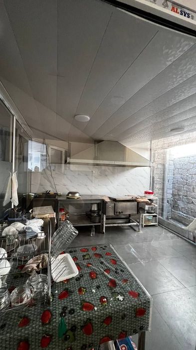 Срочно продаётся нежилое помещение,со всей обстановкой на Аккаваке, в